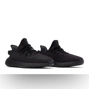 Men’s Yeezy sneakers onyx
